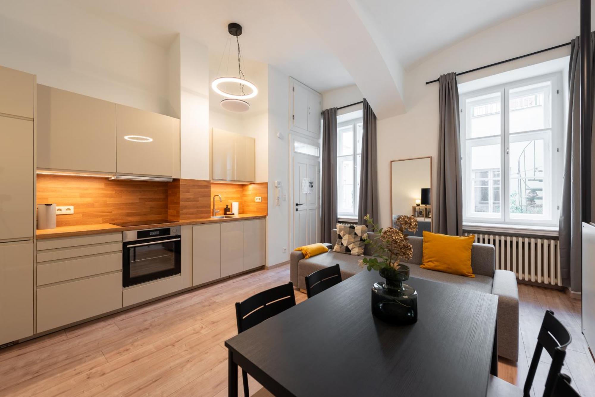 Eclectic And Design Duplex In Prague Apartment ภายนอก รูปภาพ